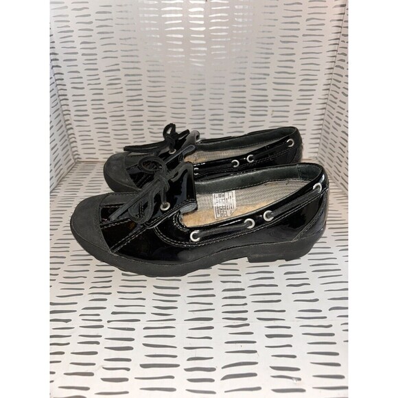 UGG Ashdale Duck Shoes Black Patent Leather‎ Shearling Fur Lined 1901 US 6 - Picture 2 of 9